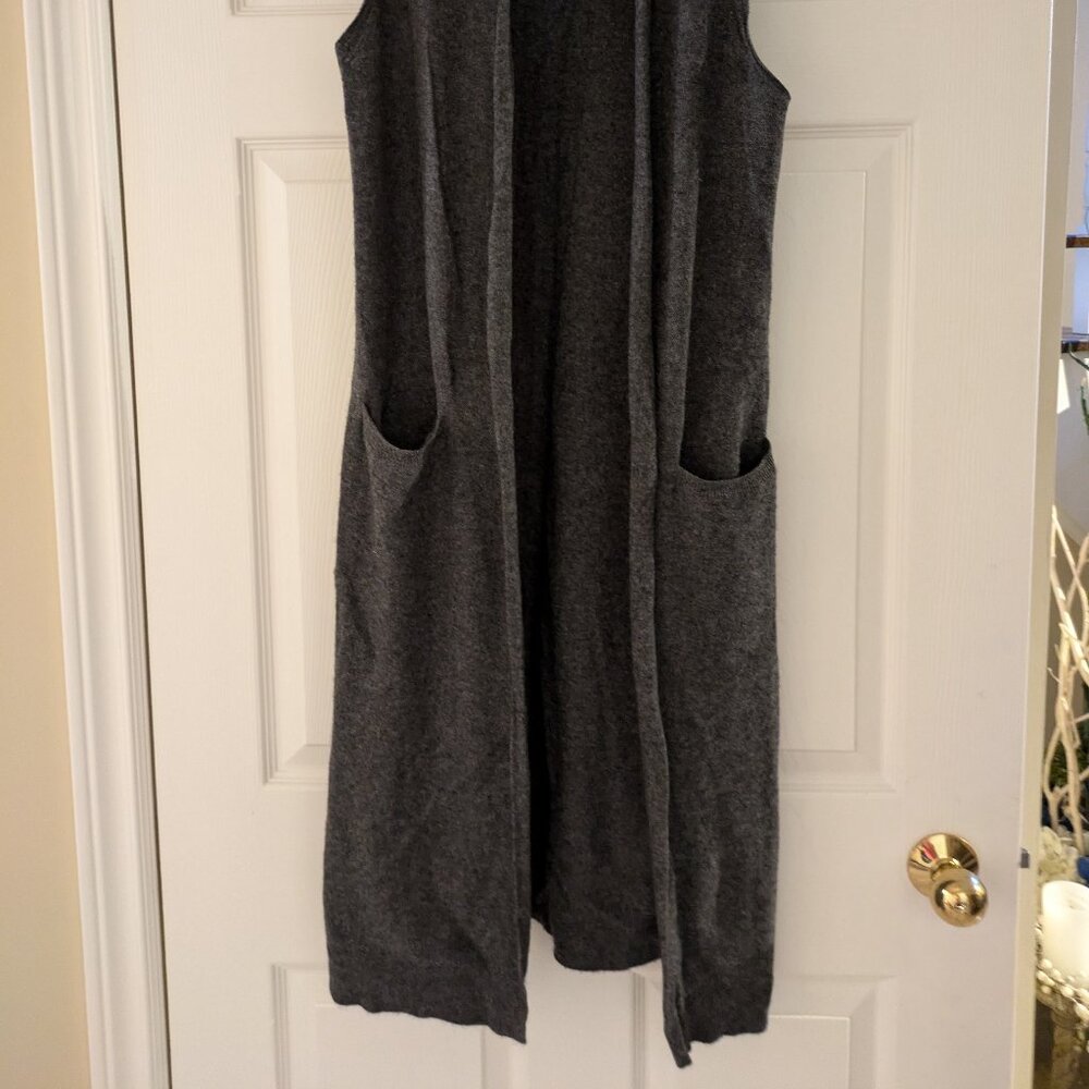 Cashmere Long Vest - Picture 5 of 6